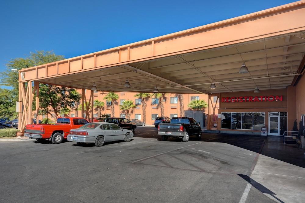 Lucky Club Casino & Hotel Las Vegas